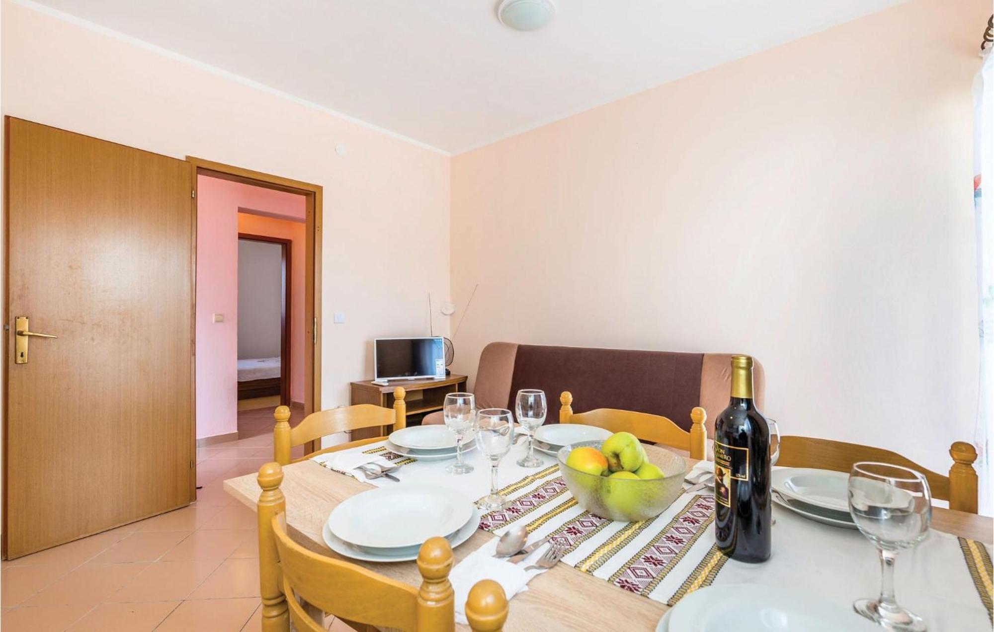 Nice Apartment In Matulji With Kitchen Exterior foto